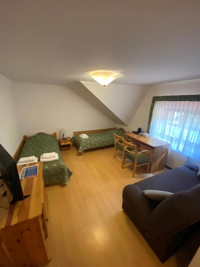 Osrodek Wrzosowa Gora - Pokoje Ruciane-Nida Extérieur photo